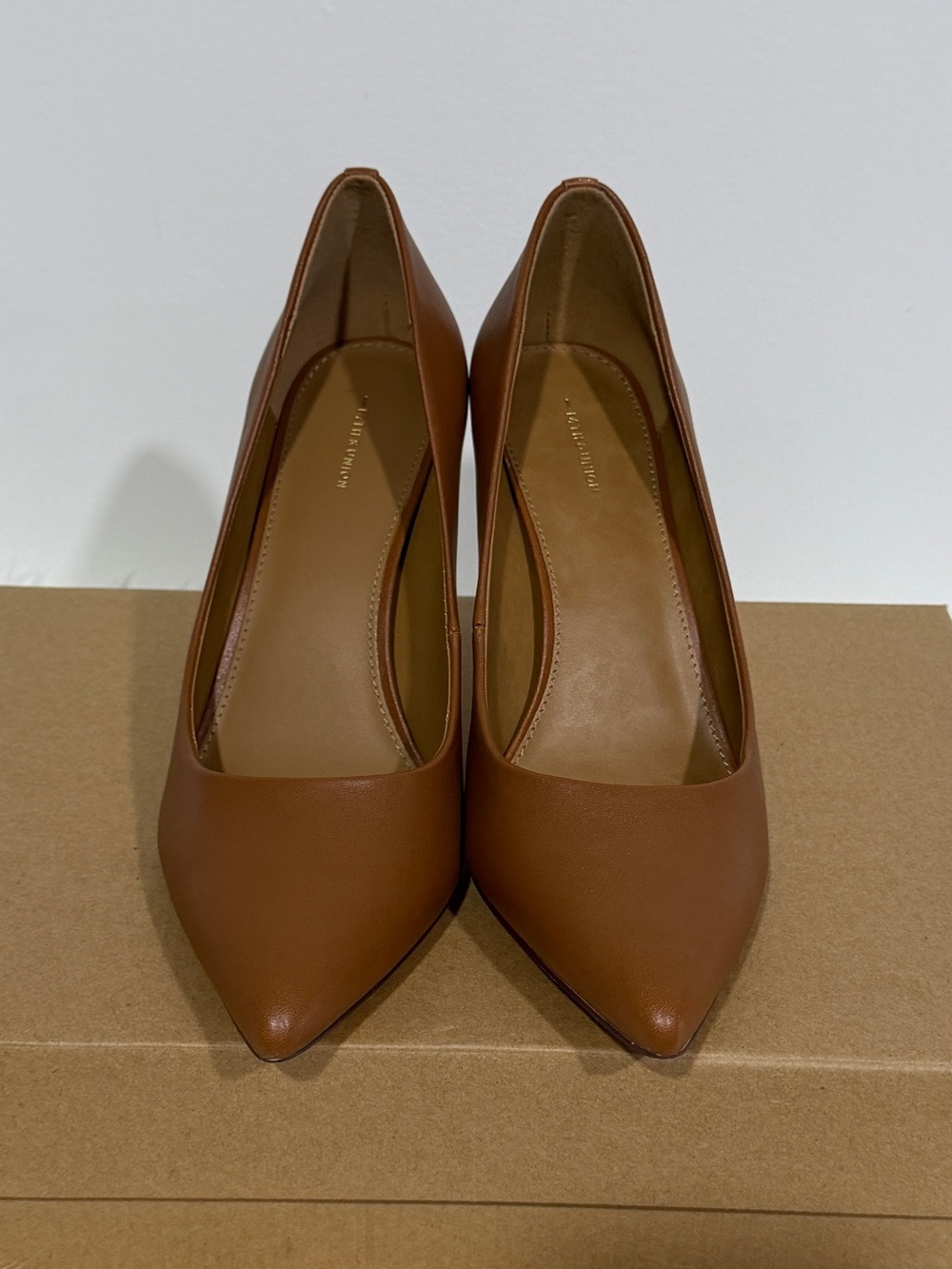 14th & Union Tan Pointed-Toe Leather Pumps Ladies